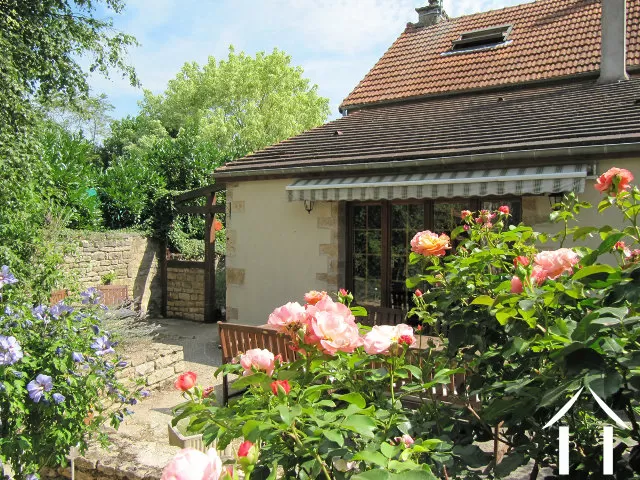 Dorfshaus zu verkaufen tonnerre, burgund, PW3186B Bild - 1
