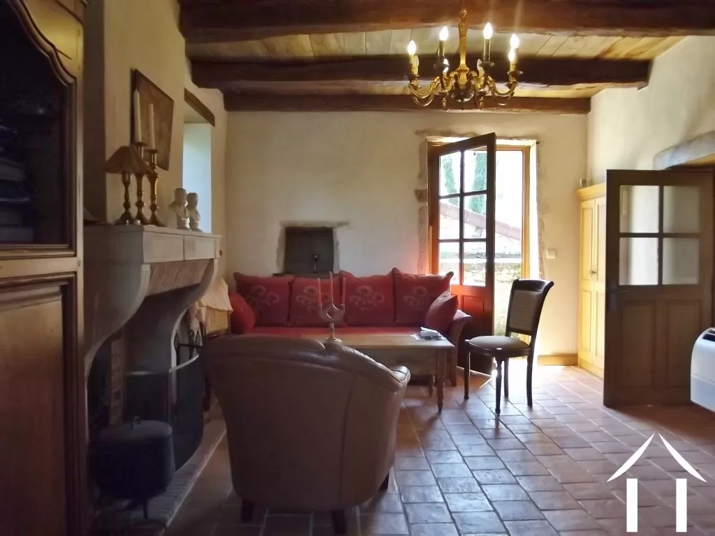 bedroom 2 with independant access