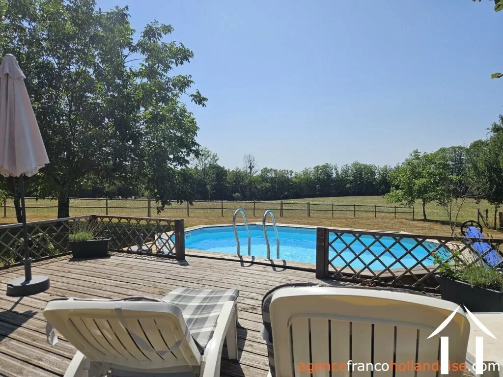 Haus zu verkaufen chalus, auvergne, Li1010 Bild - 13