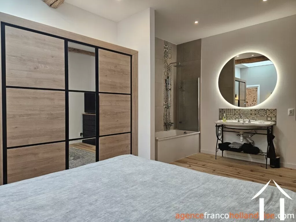 Haus zu verkaufen chalus, auvergne, Li1010 Bild - 28