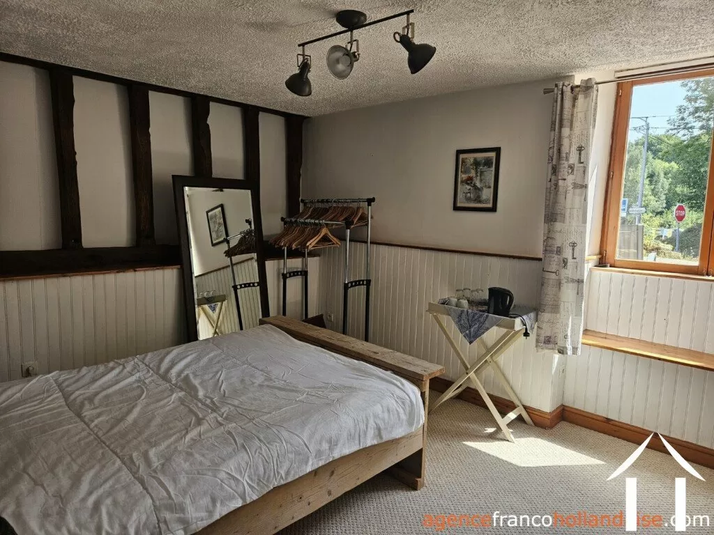 Haus zu verkaufen chalus, auvergne, Li1010 Bild - 22