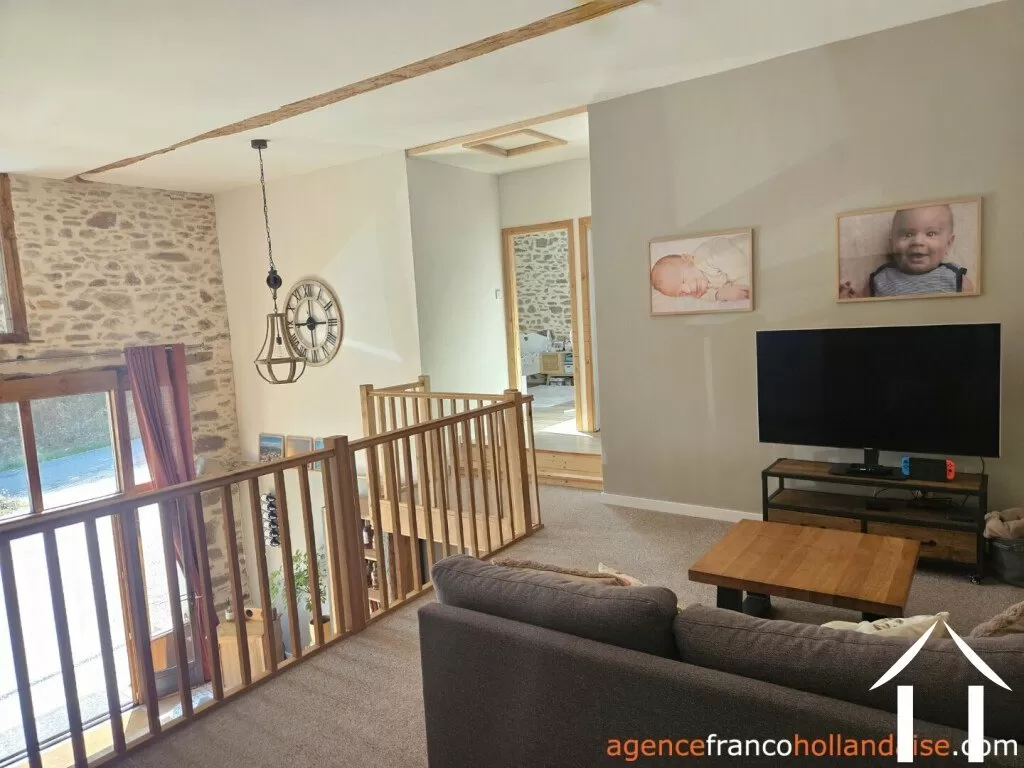 Haus zu verkaufen chalus, auvergne, Li1010 Bild - 23