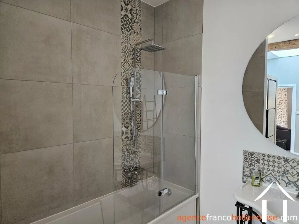 Haus zu verkaufen chalus, auvergne, Li1010 Bild - 38