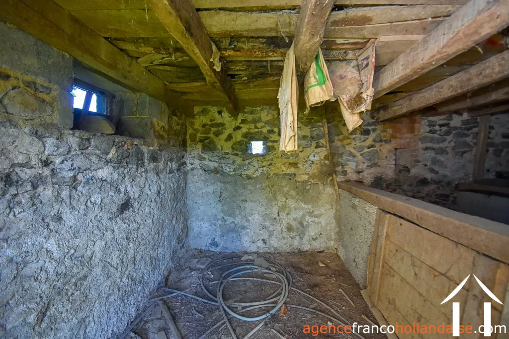 Haus zu verkaufen st germain les belles, limousin, Li1014 Bild - 37