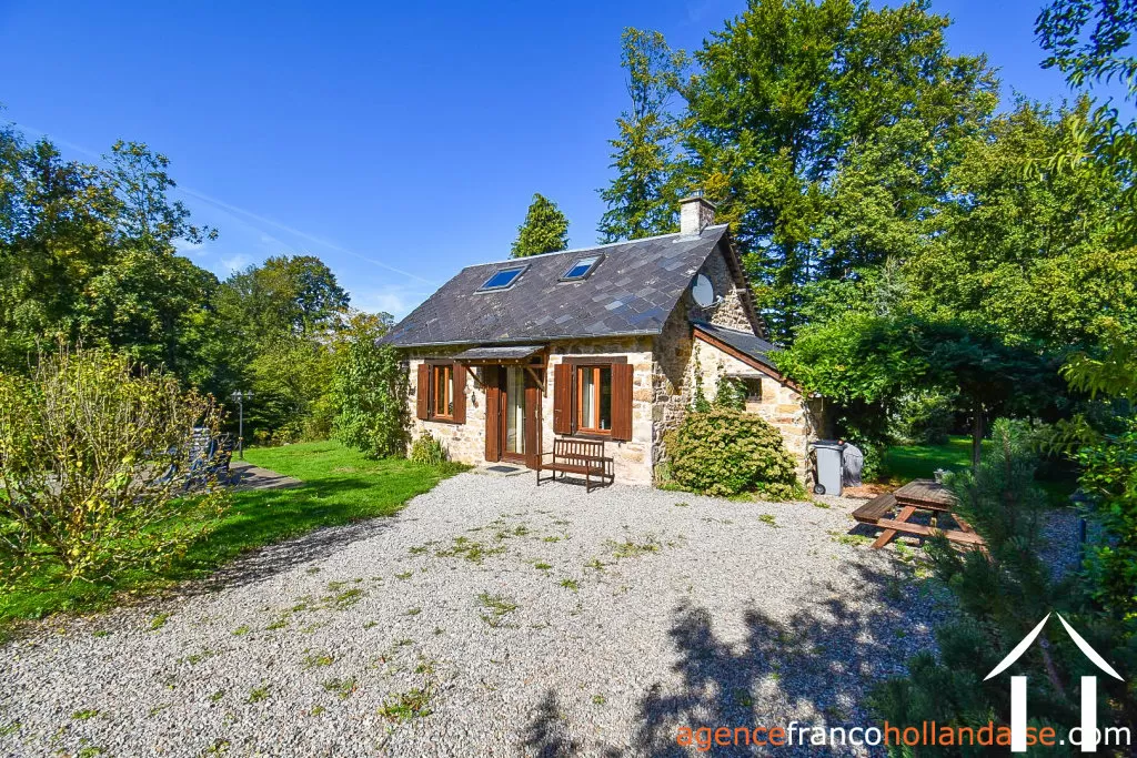 Haus zu verkaufen st germain les belles, limousin, Li1018 Bild - 18