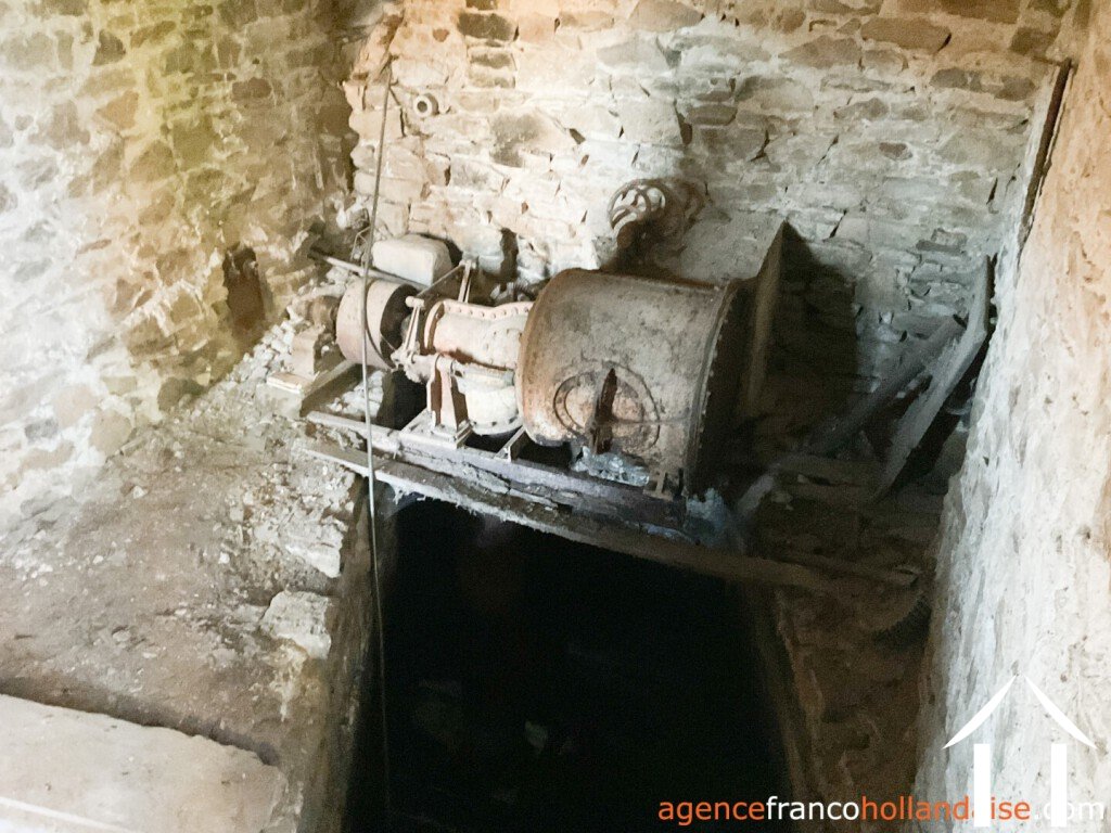 Haus zu verkaufen chateau chervix, limousin, Li1032 Bild - 44