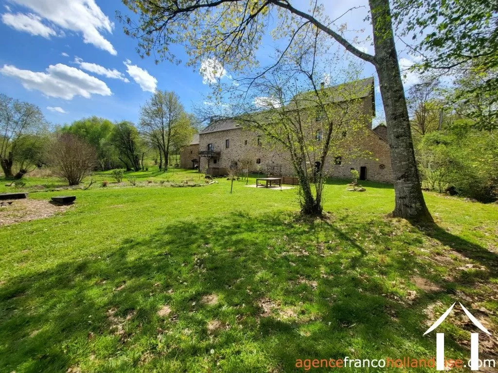 Haus zu verkaufen chateau chervix, limousin, Li1032 Bild - 2