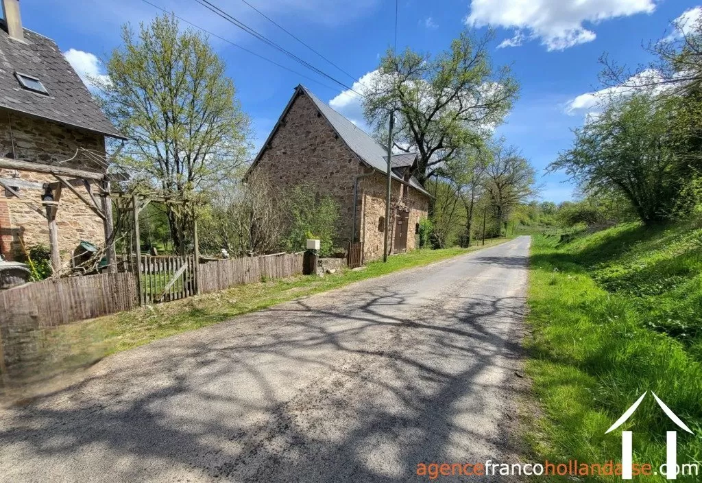 Haus zu verkaufen chateau chervix, limousin, Li1032 Bild - 59