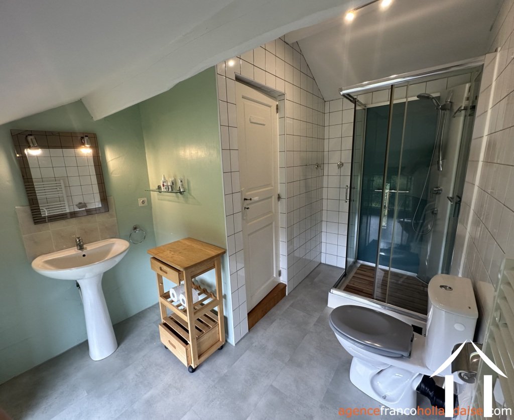 Haus zu verkaufen chalus, auvergne, Li1040 Bild - 13