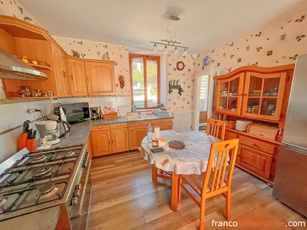 Dorfshaus zu verkaufen chateauneuf la foret, limousin, Li1043 Bild - 4