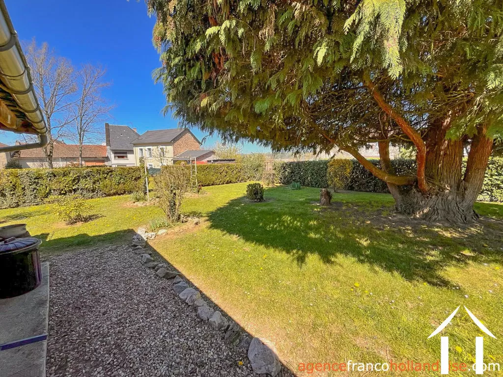 Dorfshaus zu verkaufen chateauneuf la foret, limousin, Li1045 Bild - 28