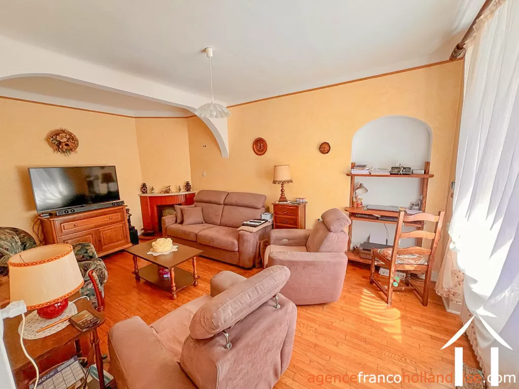 Dorfshaus zu verkaufen chateauneuf la foret, limousin, Li1045 Bild - 6