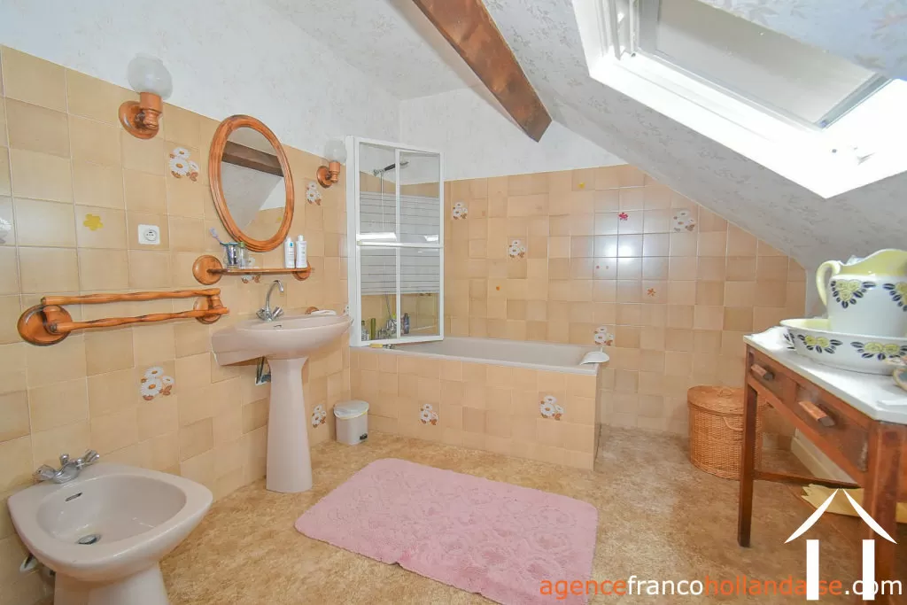 Haus zu verkaufen la croisille sur briance, limousin, Li1047 Bild - 16