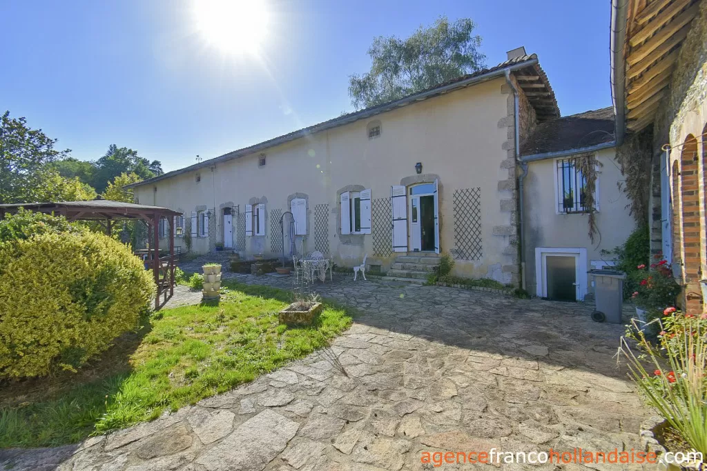 Haus mit Gästehaus zu verkaufen st germain les belles, limousin, Li1075 Bild - 3