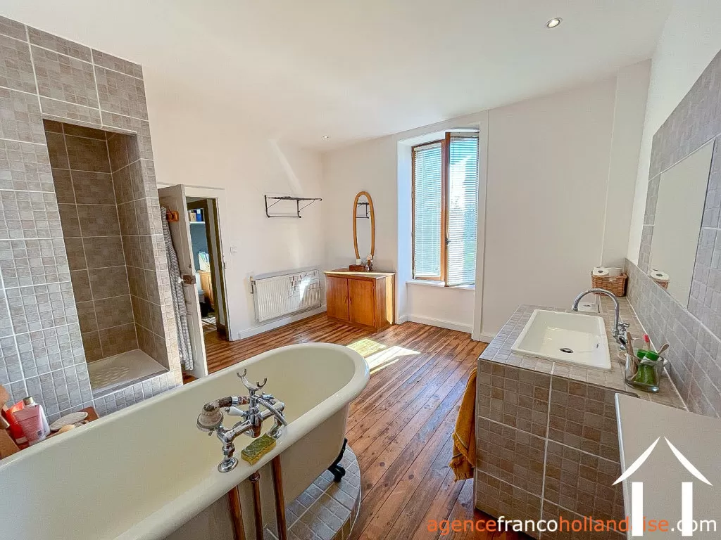Dorfshaus zu verkaufen , Li1081 Bild - 16