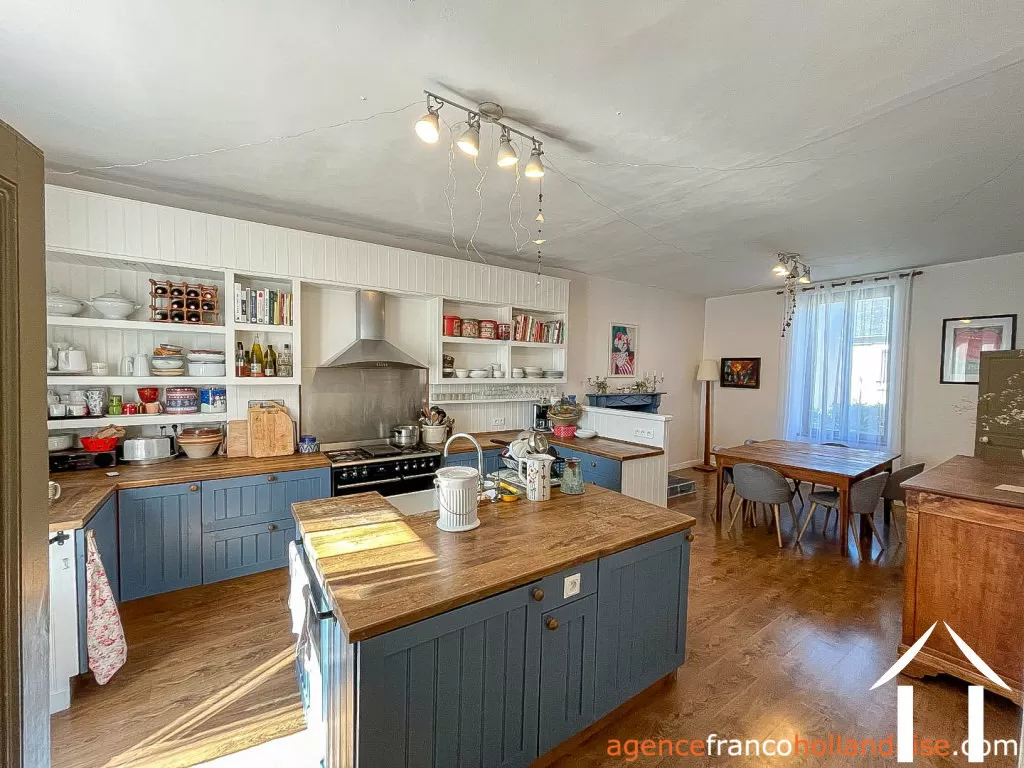 Dorfshaus zu verkaufen , Li1081 Bild - 4