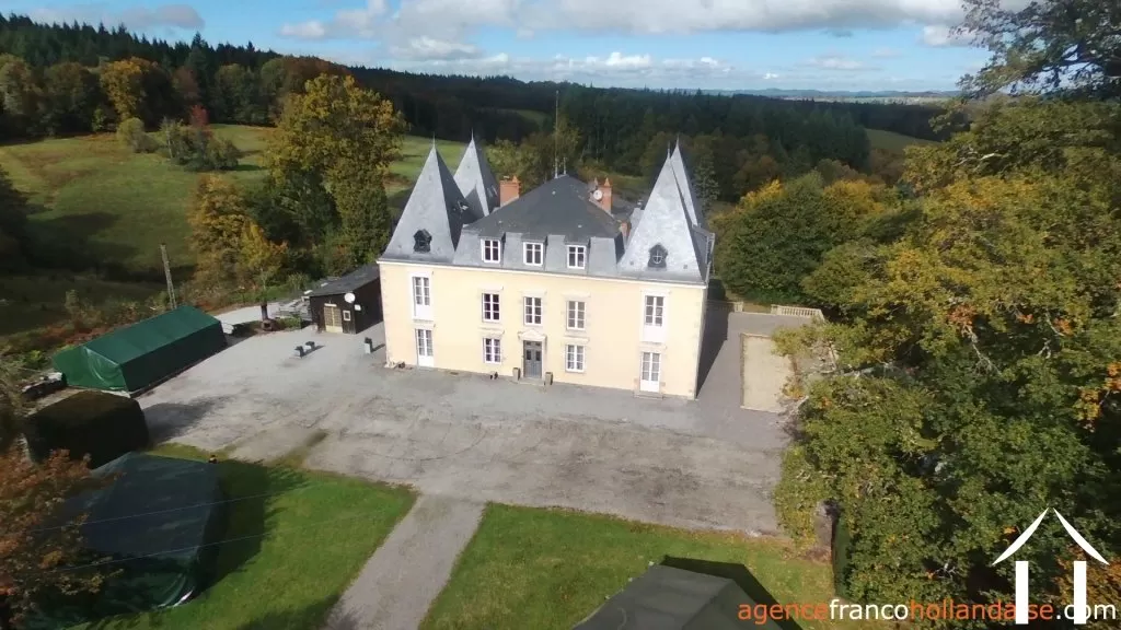Chateau zu verkaufen limousin, Li724 Bild - 1
