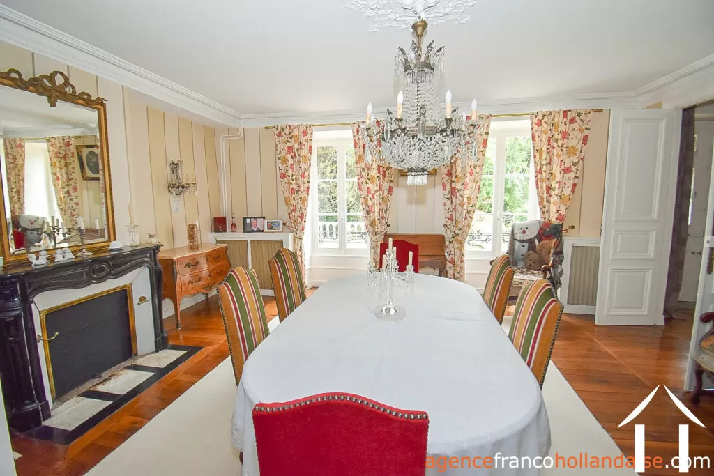Herrenhaus zu verkaufen ussel, auvergne, Li944 Bild - 4