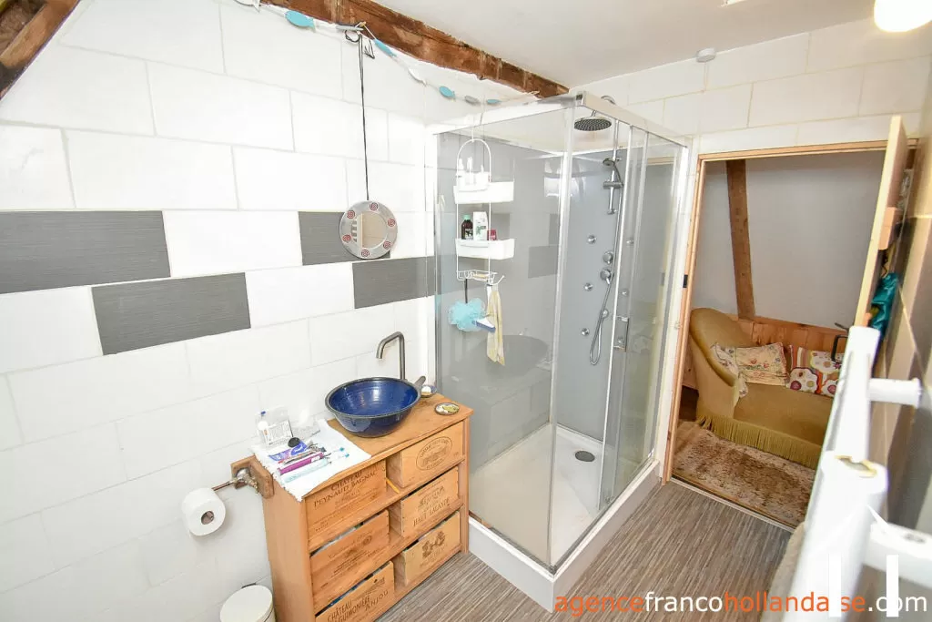 Haus mit Gästehaus zu verkaufen , Li953 Bild - 16