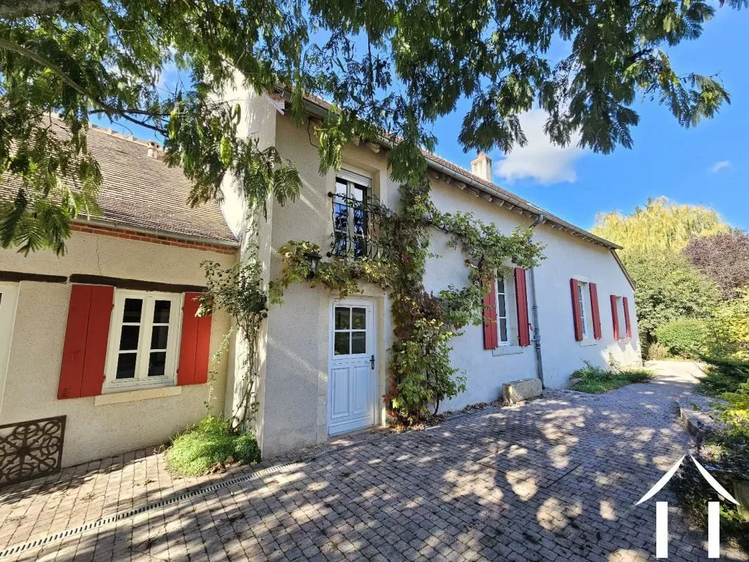 Haus zu verkaufen ainay le chateau, auvergne, AP030071108 Bild - 1