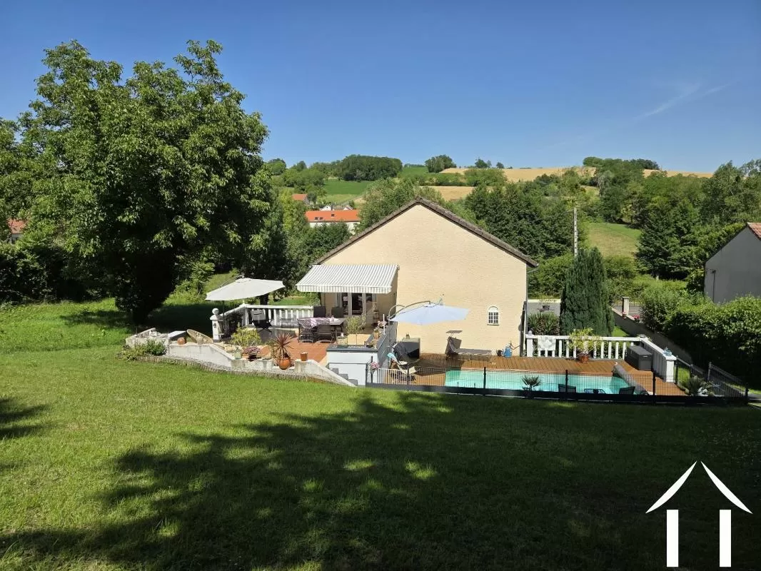 Dorfshaus zu verkaufen creuzier le vieux, auvergne, AP030071119 Bild - 1