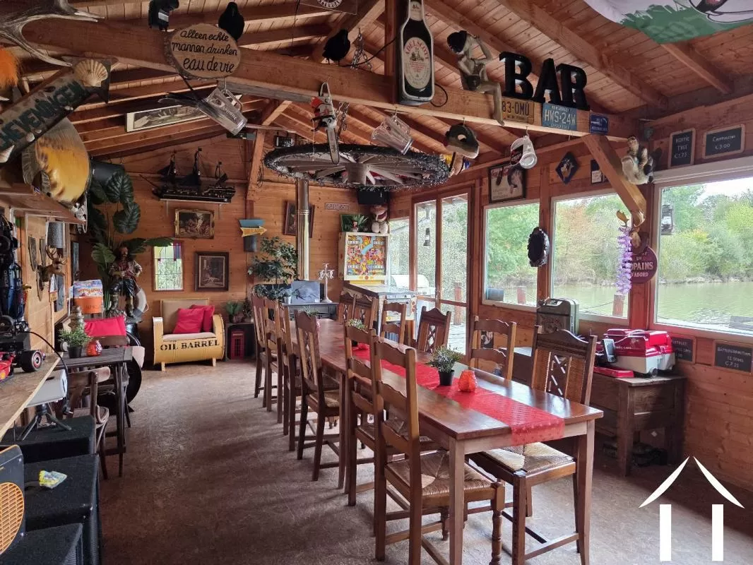 Haus zu verkaufen vaumas, auvergne, AP030071194 Bild - 11