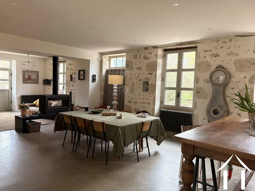 Maison de Maître zu verkaufen st germain de salles, auvergne, AP03007996 Bild - 3