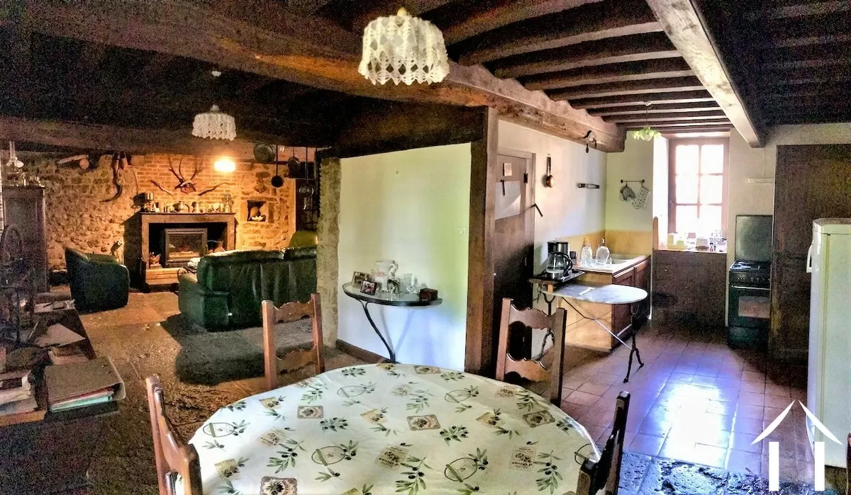 Gesamtansicht Wohnzimmer, Esszimmer und Küche