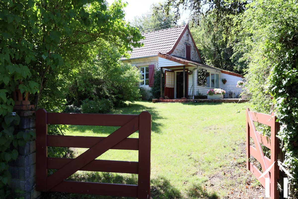 Charakterhaus zu verkaufen st leger du bois, burgund, CVH5344L Bild - 2