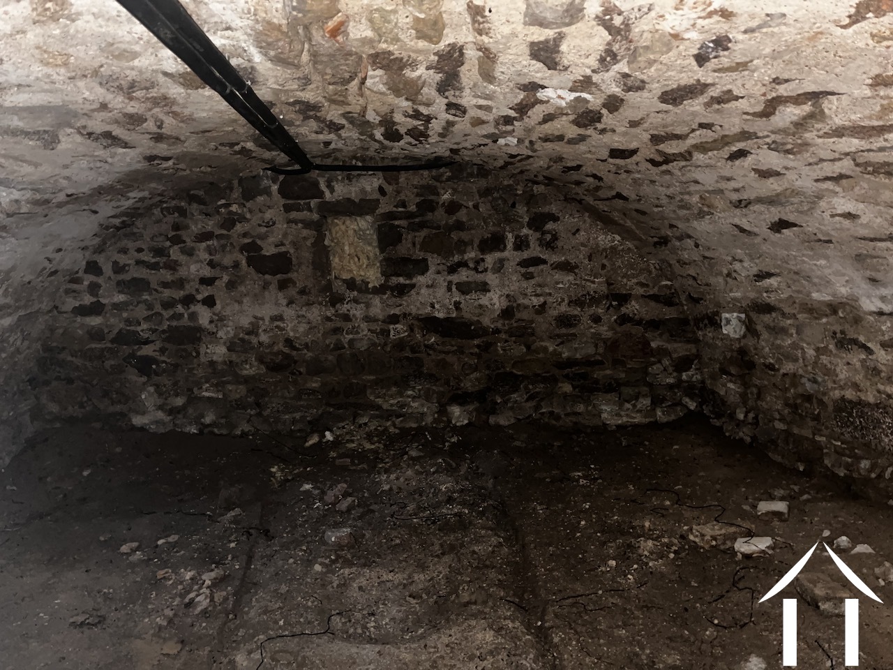 Haus zu verkaufen couches, burgund, BH5506D Bild - 17