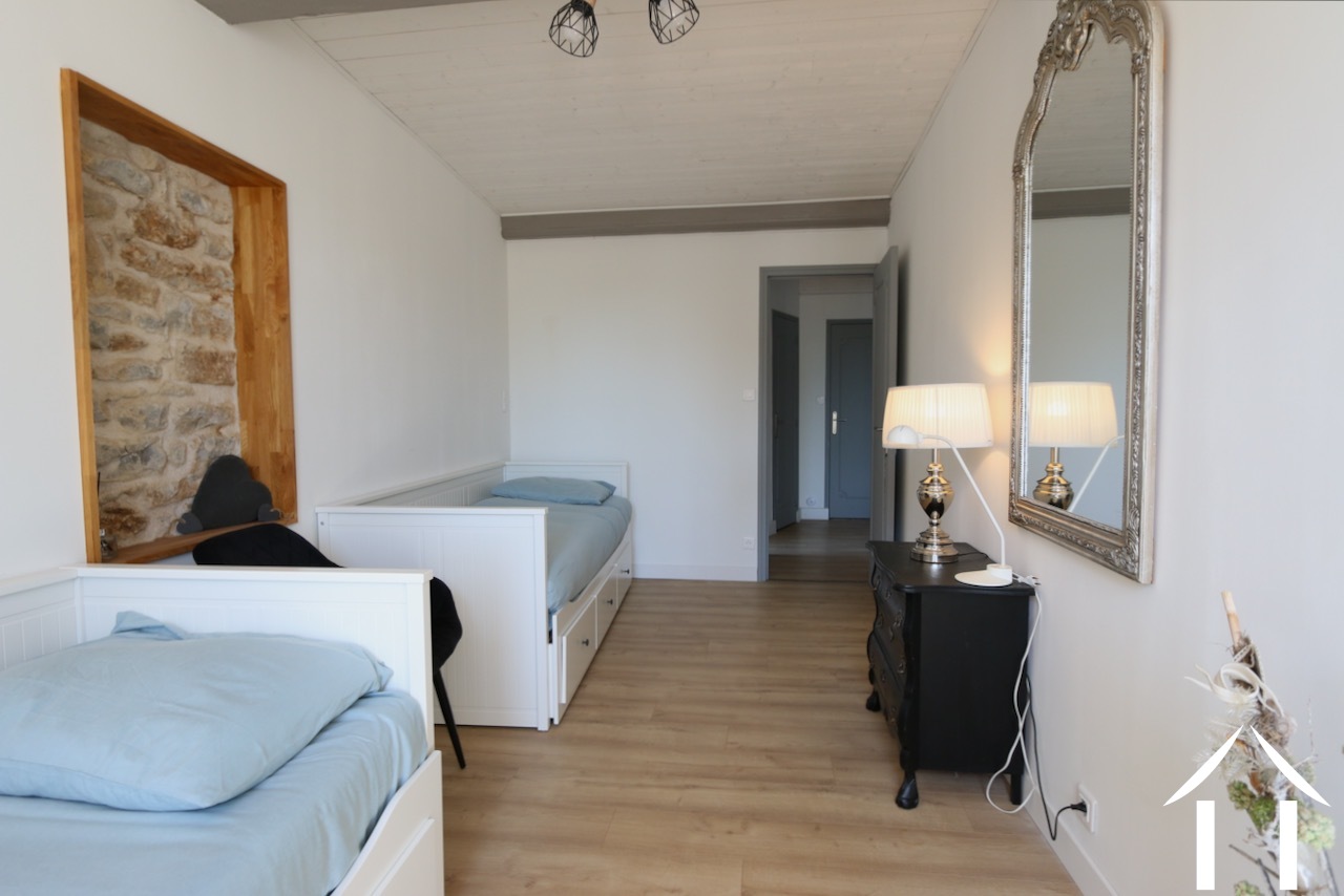 Schlafzimmer 2 vom Fenster aus gesehen