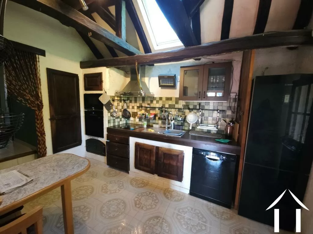 Charakterküche mit neuen Geräten