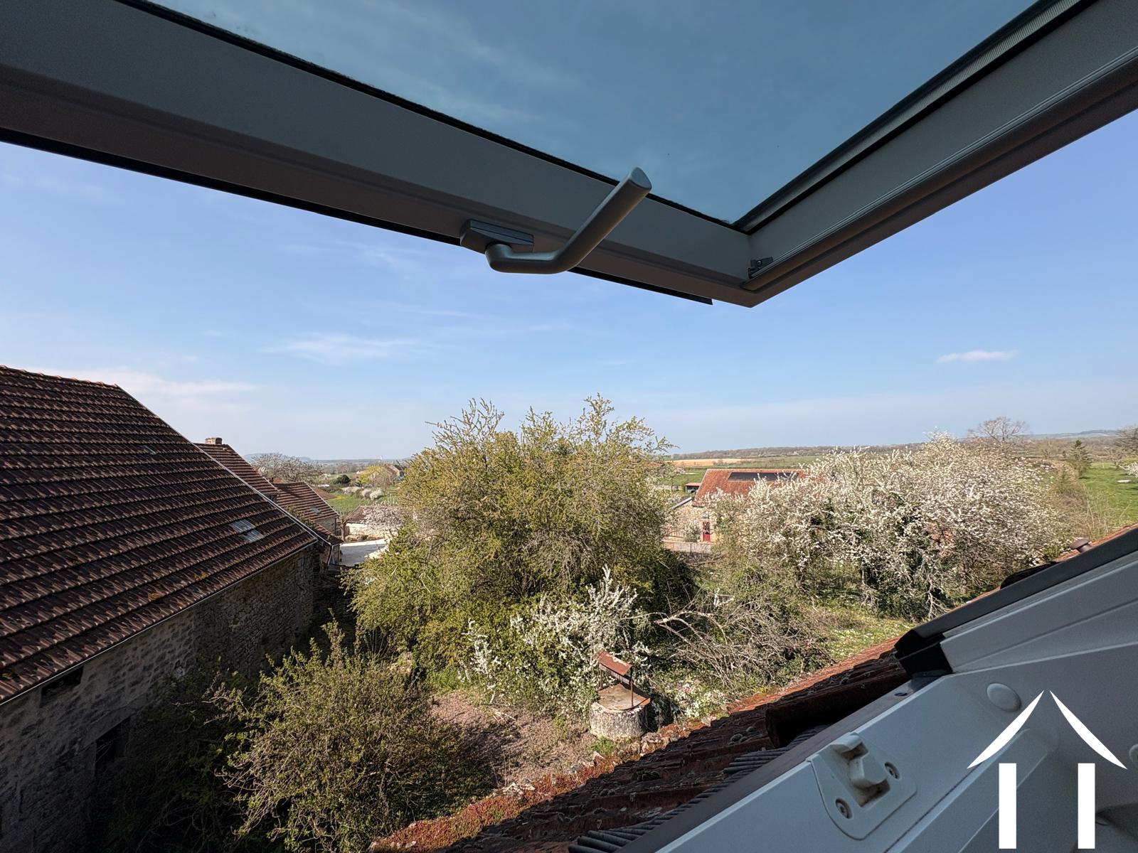 Blick aus dem Dachfenster des Hauptschlafzimmers