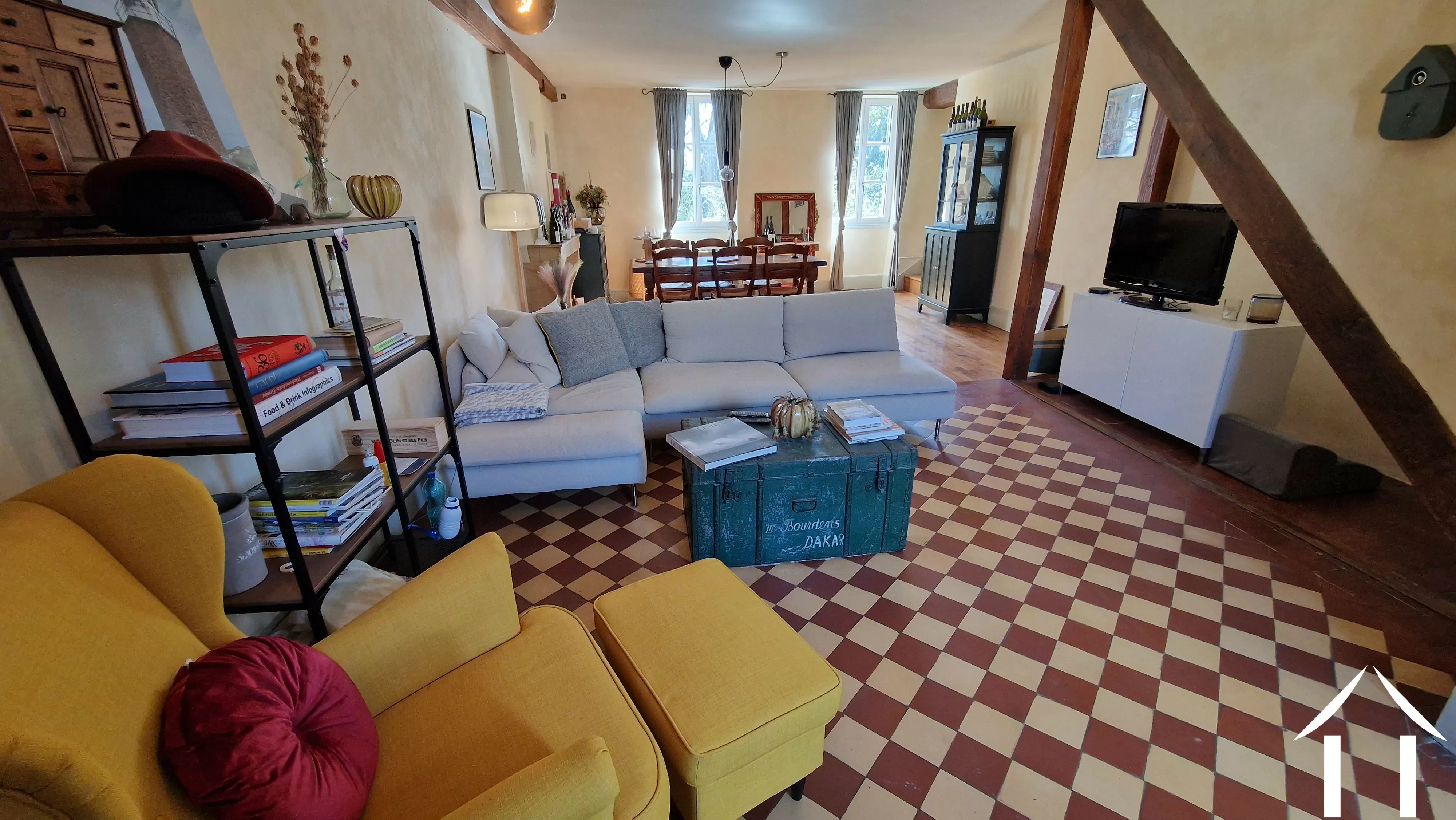 Wohnzimmer und Essbereich im Obergeschoss