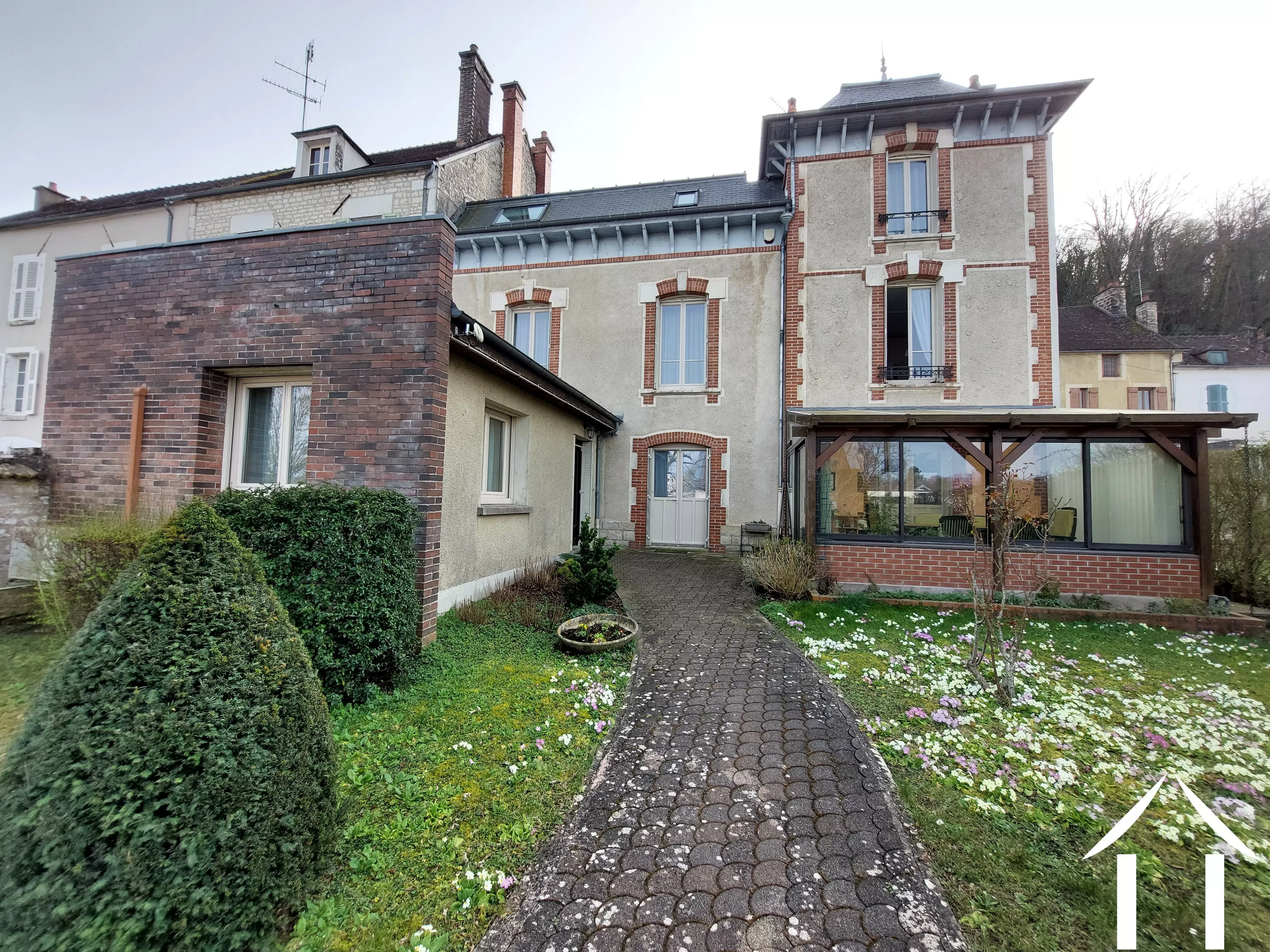 Haus zu verkaufen tonnerre, burgund, bh5672H Bild - 1