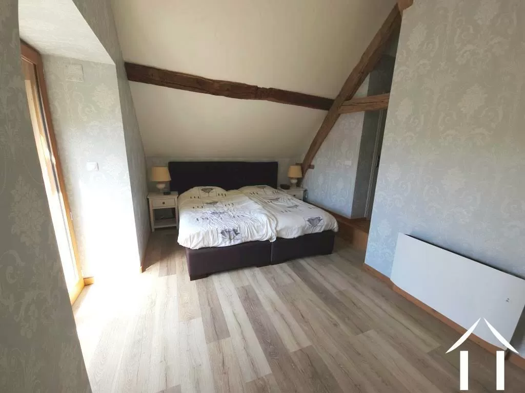 Neu gestaltetes Hauptschlafzimmer im 3. Stock