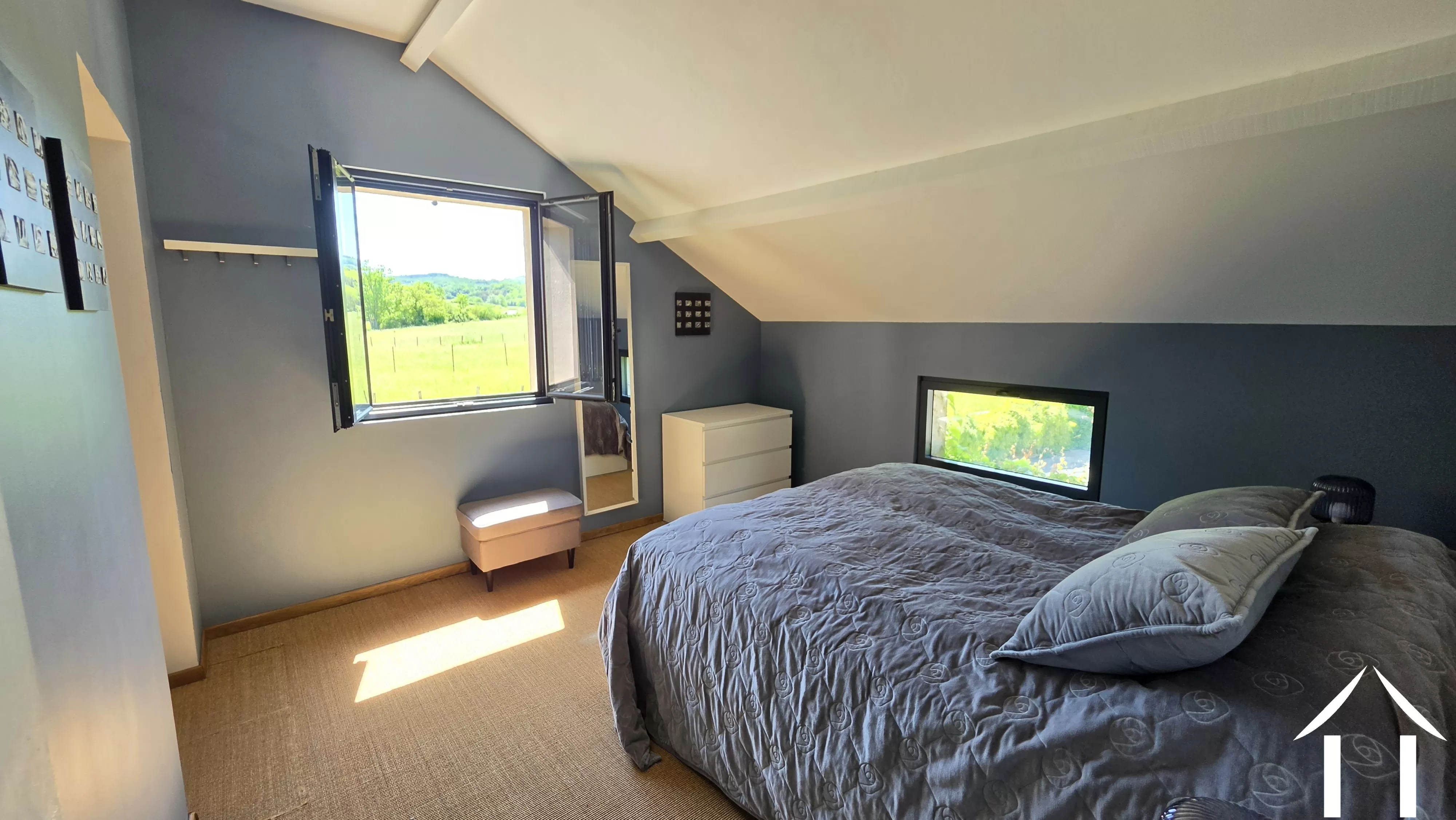 Schlafzimmer 1 mit Duschbad
