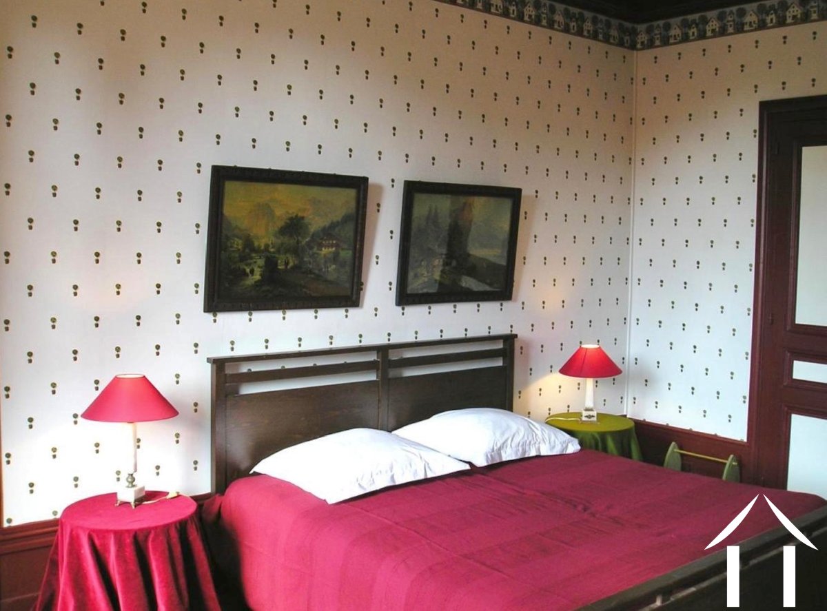 une chambre dans lamaison de maître