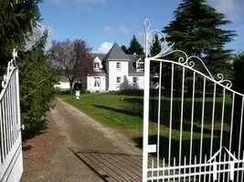 VERY STYLISH VILLAGE PROPERTY WITH A LARGE GARDEN