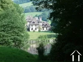     Romantc castle