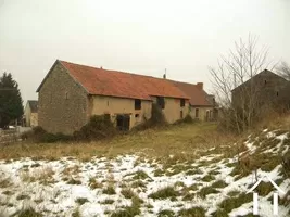   Farmhouse to renovate   