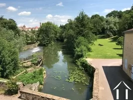 Blick auf den Fluss von der Wohnung aus
