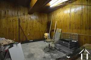 Blind room in garage