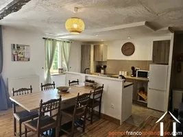 Haus zu verkaufen chalus, auvergne, Li1010 Bild - 4