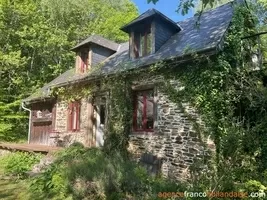 Haus zu verkaufen , Li993 Bild - 2