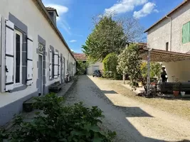 Schloss zu verkaufen bas et lezat, auvergne, AP03007960 Bild - 1