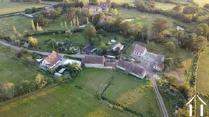 Schloss zu verkaufen bayet, auvergne, AP03007990 Bild - 1