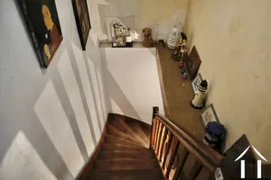 L'escalier vu du 1er étage