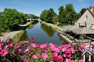 Saint-Léger-sur-Dheune: Der Canal du Centre und der Voie Verte zur Linken