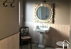 Badezimmer im Zwischengeschoss